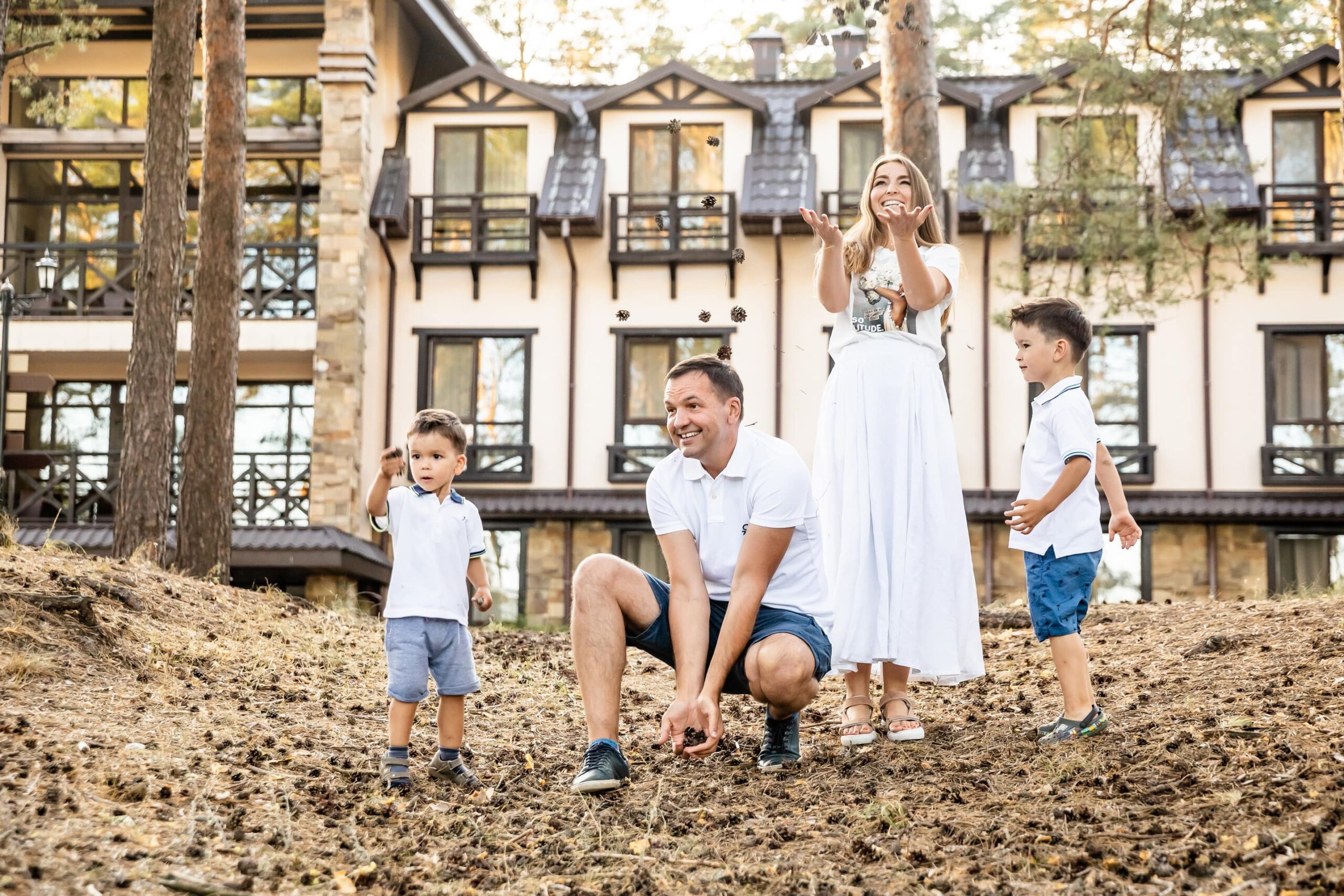 Сімейний відпочинок в серці лісу